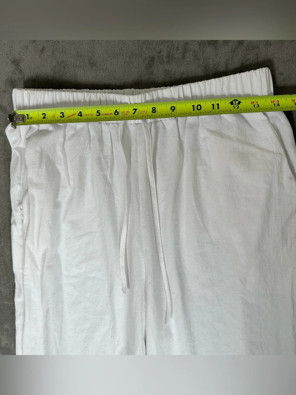 Women’s White Gauchos Lace With Elastic Drawstring Pants